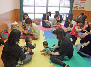 小城市地域子育て支援事業-「ゆうゆう広場」1.jpg